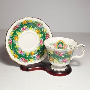 Royal Albert Teacup and Saucer Exquisite Green